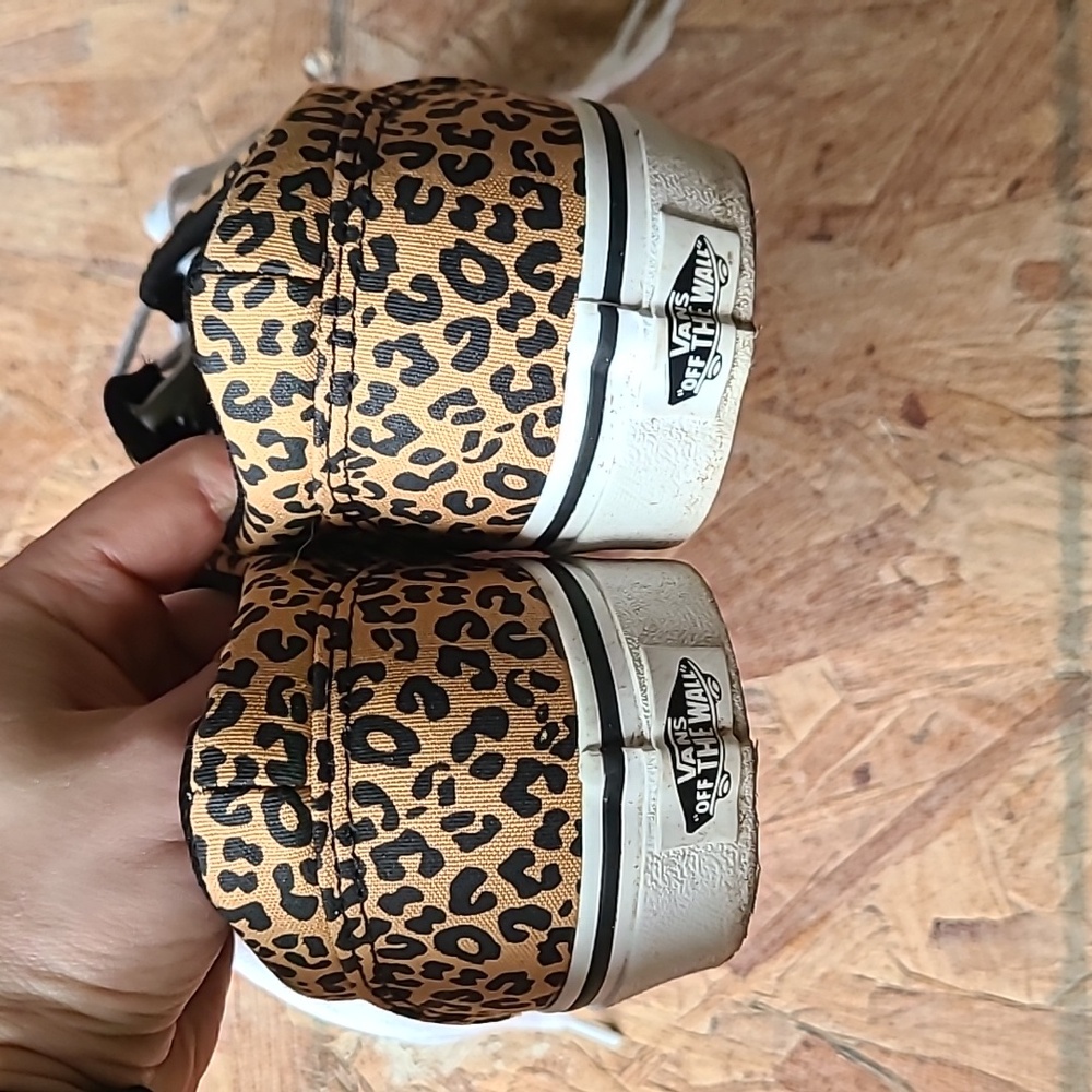 Leopard Print VANS with White Laces - Picture 6 of 8